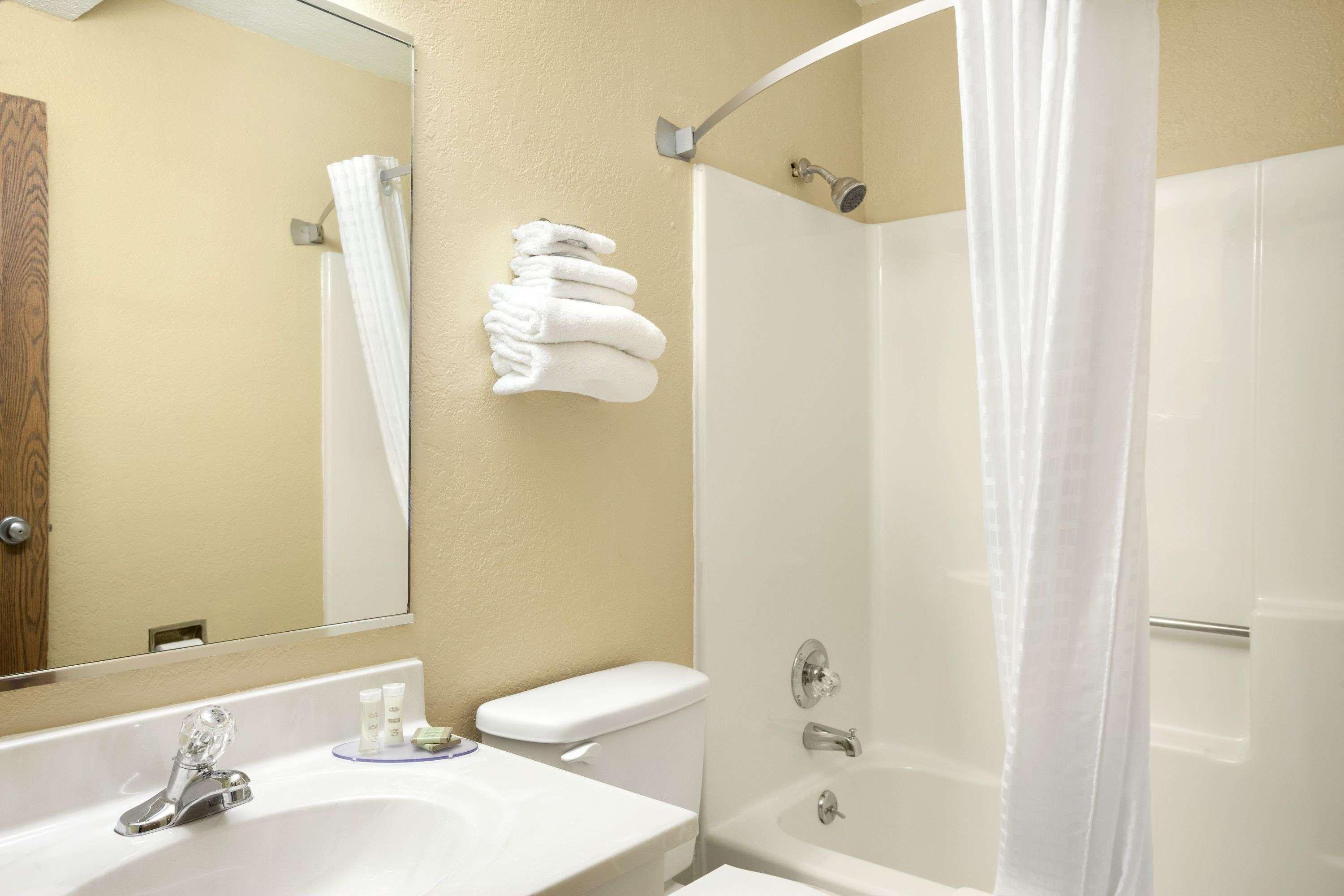 Super 8 By Wyndham Fairview Heights-St. Louis Motel Dış mekan fotoğraf