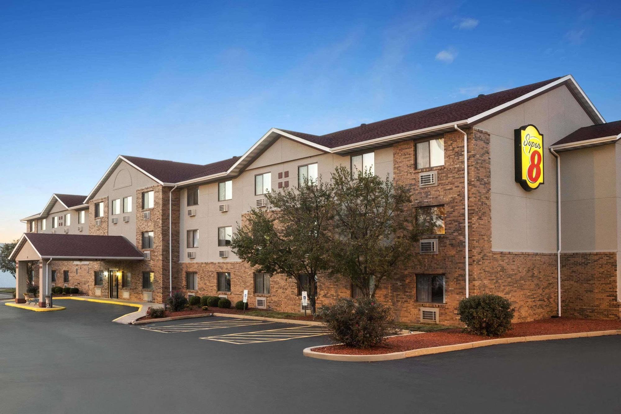 Super 8 By Wyndham Fairview Heights-St. Louis Motel Dış mekan fotoğraf